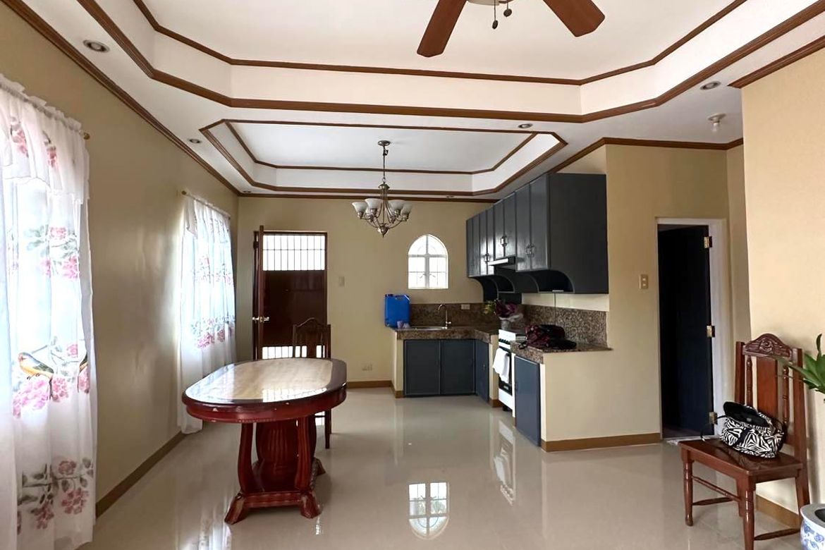 4 Bedroom House for Sale in Talon Singko, Las Piñas, Metro Manila – photo 5