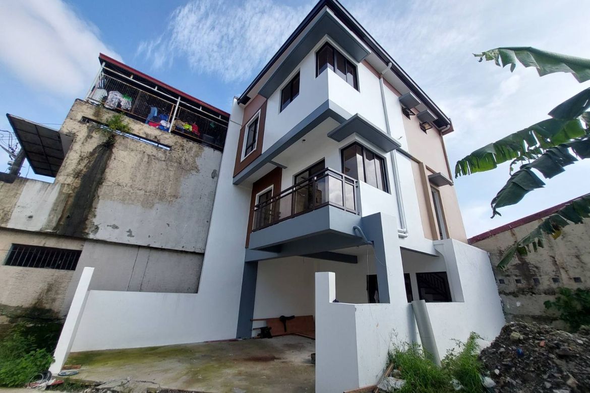 4 Bedroom House for Sale in Tandang Sora, Quezon City, Metro Manila – photo 4