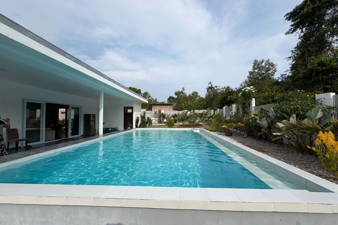 4 Bedroom House for Sale in Tangnan, Panglao, Bohol
