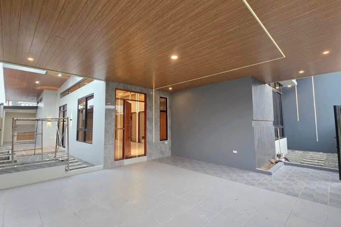 4 Bedroom House for Sale in Telabastagan, San Fernando, Pampanga – photo 2