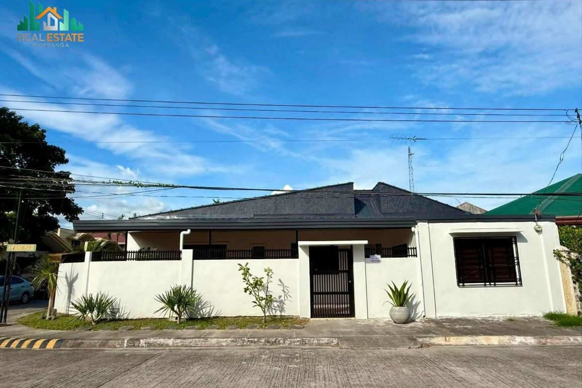 4 Bedroom House for Sale in Telabastagan, San Fernando, Pampanga