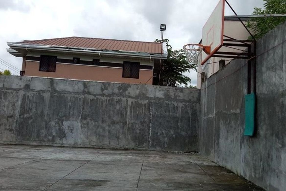4 Bedroom House for Sale in Telabastagan, San Fernando, Pampanga – photo 8