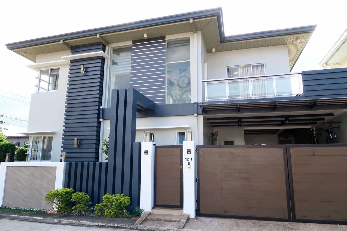 4 Bedroom House for Sale in Telabastagan, San Fernando, Pampanga