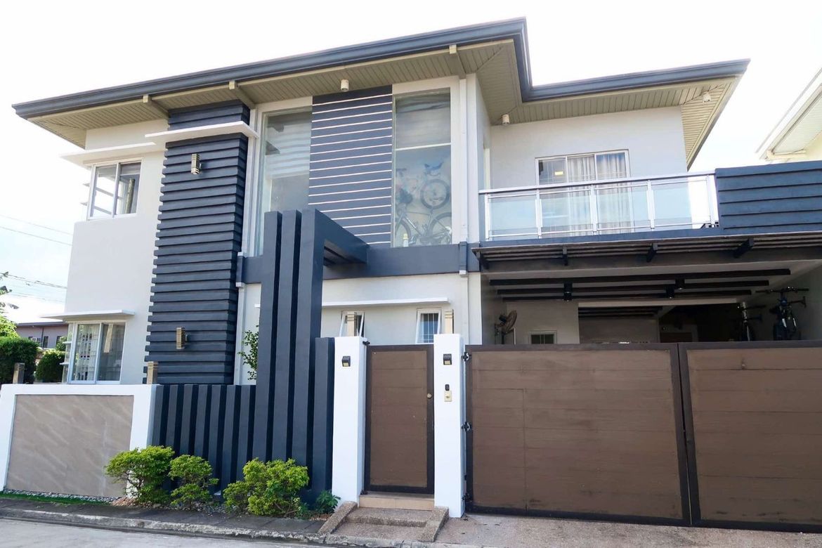4 Bedroom House for Sale in Telabastagan, San Fernando, Pampanga