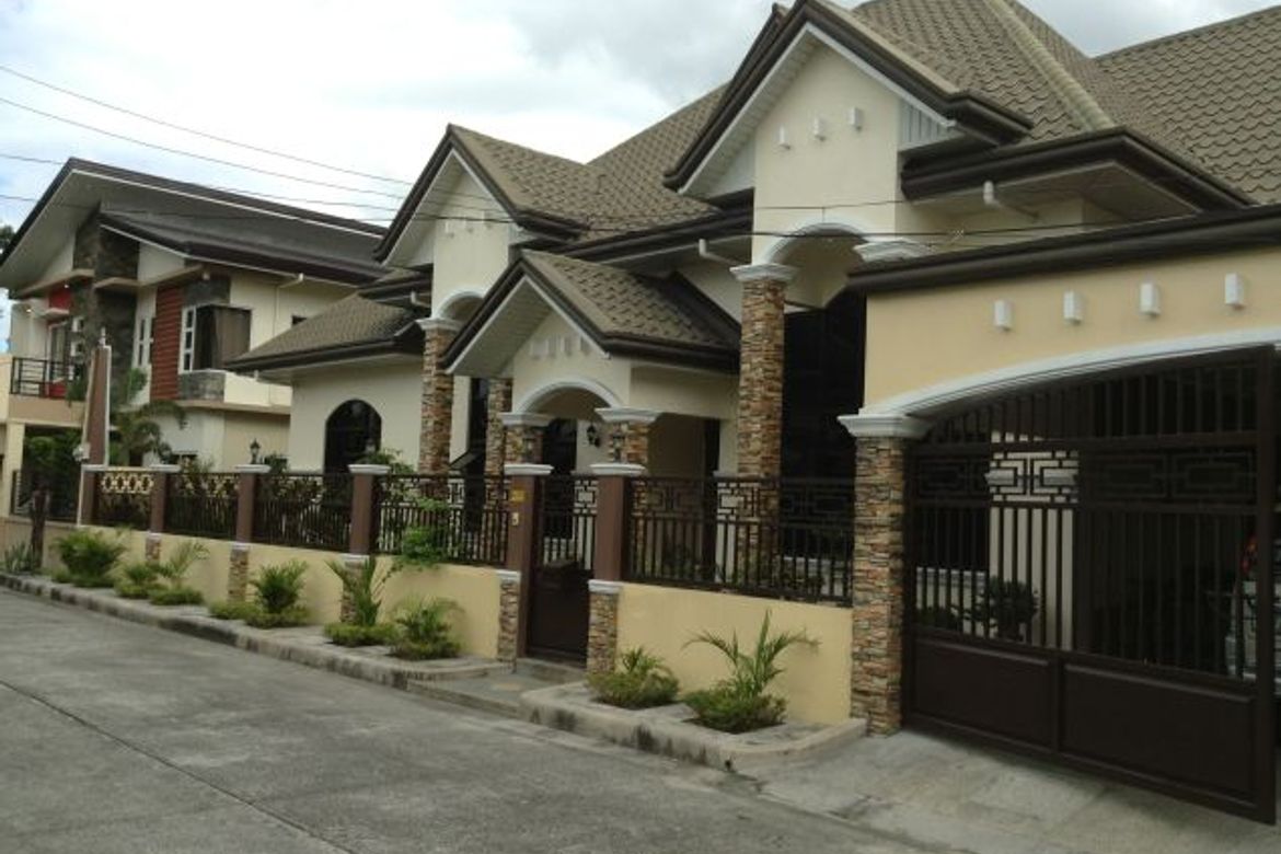 4 Bedroom House for Sale in Telabastagan, San Fernando, Pampanga