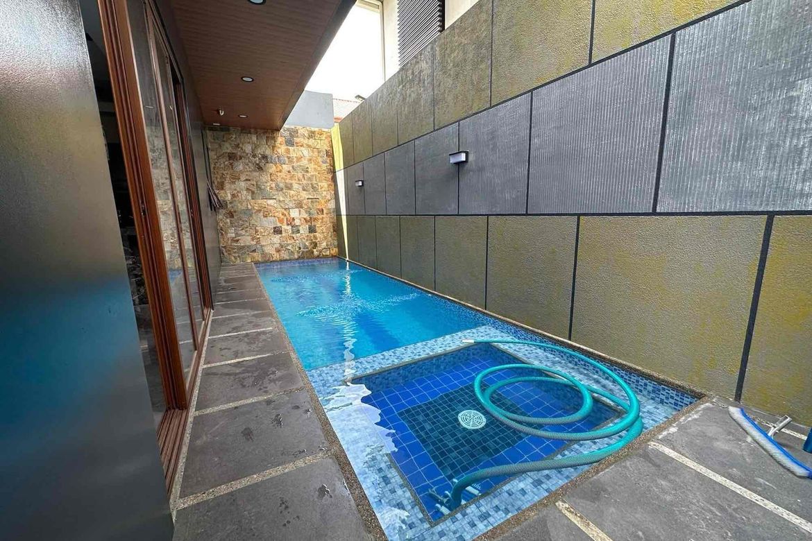 4 Bedroom House for Sale in Telabastagan, San Fernando, Pampanga – photo 2