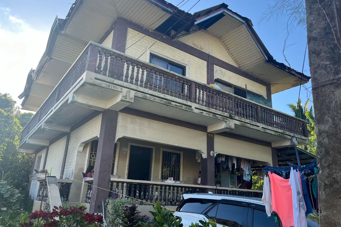 4 Bedroom House for Sale in Tolentino East, Tagaytay, Cavite