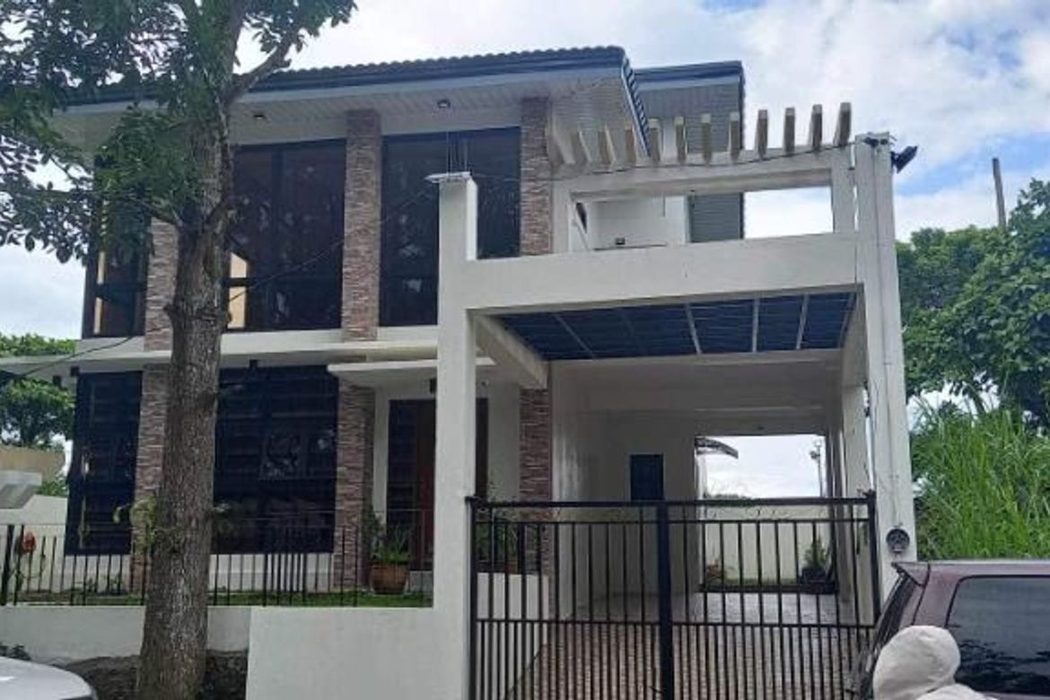 4 Bedroom House for Sale in Tolentino West, Tagaytay, Cavite