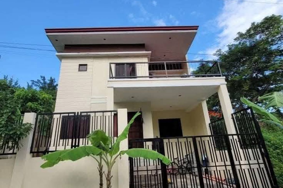 4 Bedroom House for Sale in Tolotolo, Consolacion, Cebu