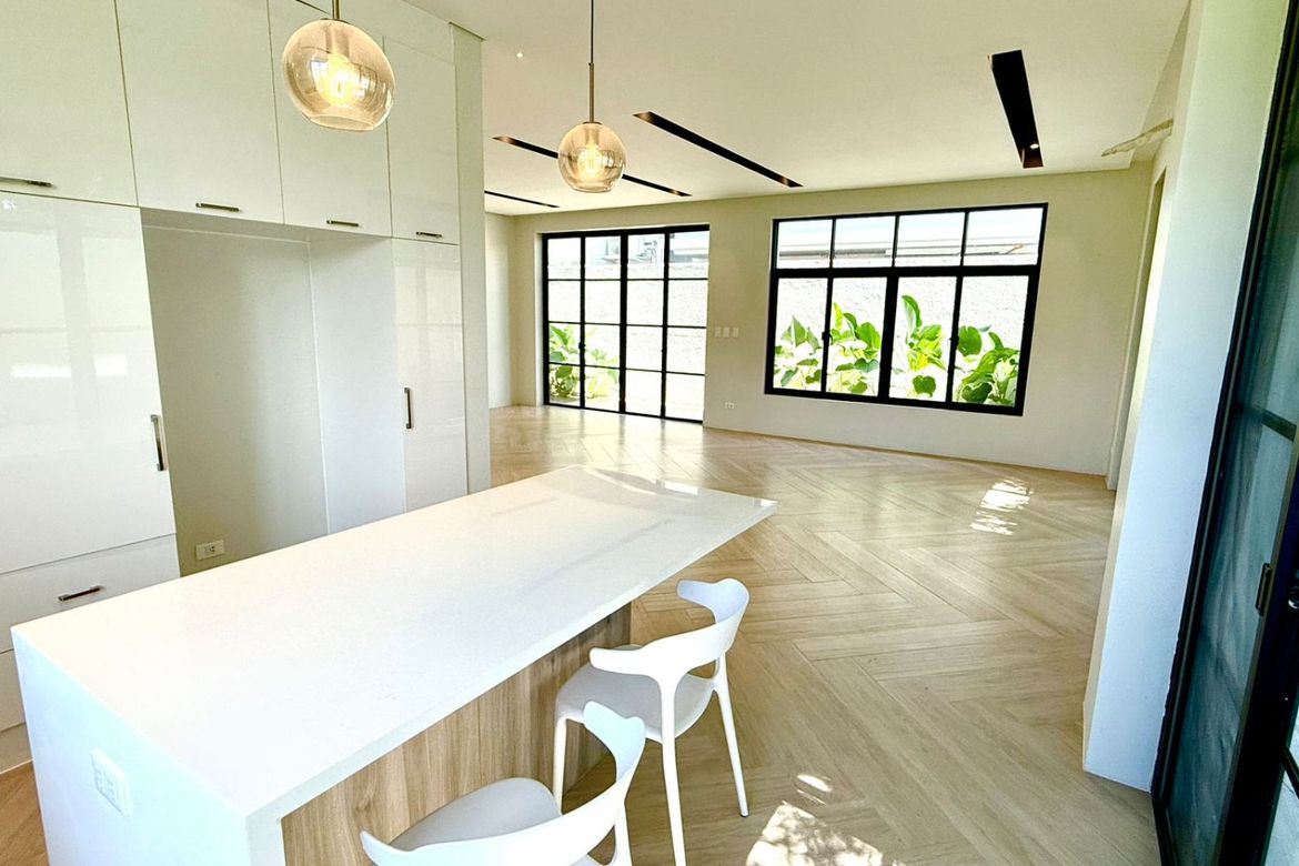 4 Bedroom House for Sale in Treveia Nuvali, Canlubang, Calamba, Laguna