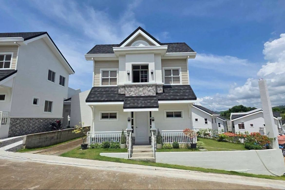 4 Bedroom House for Sale in Tubod, Minglanilla, Cebu