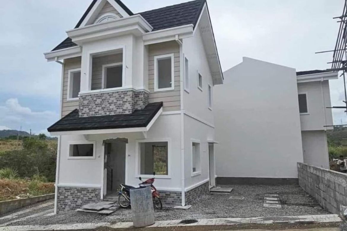 4 Bedroom House for Sale in Tubod, Minglanilla, Cebu
