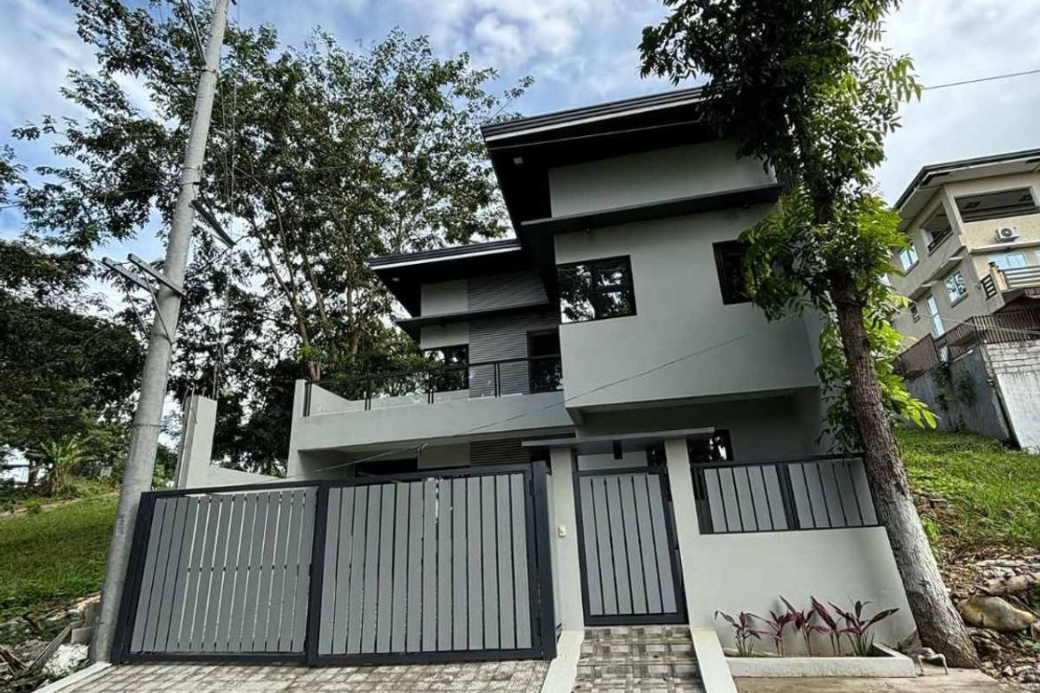 4 Bedroom House for Sale in Tungkong Mangga, San Jose del Monte, Bulacan