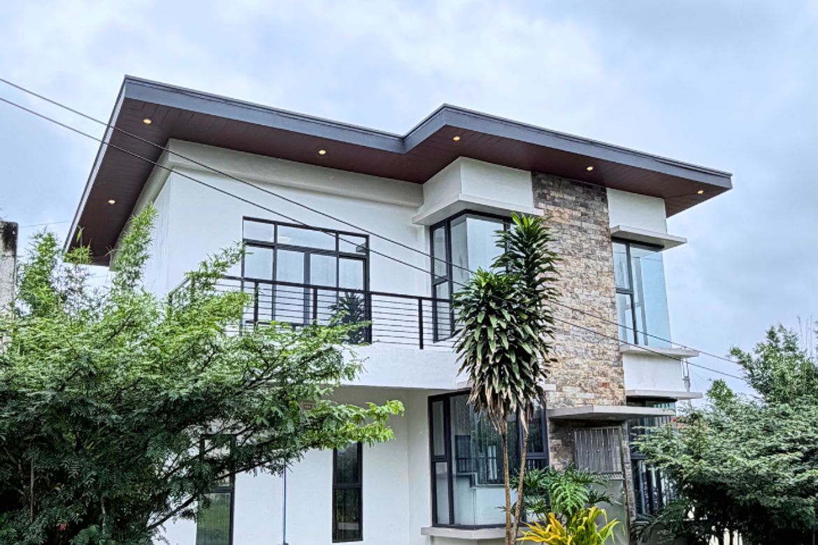 4 Bedroom House for Sale in Tungkong Mangga, San Jose del Monte, Bulacan