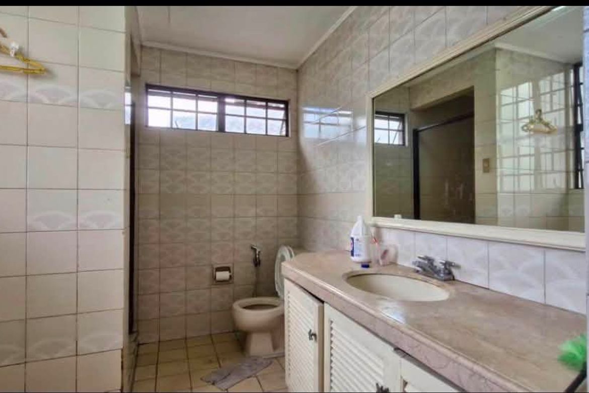 4 Bedroom House for Sale in Ugong Norte, Quezon City, Metro Manila – photo 6