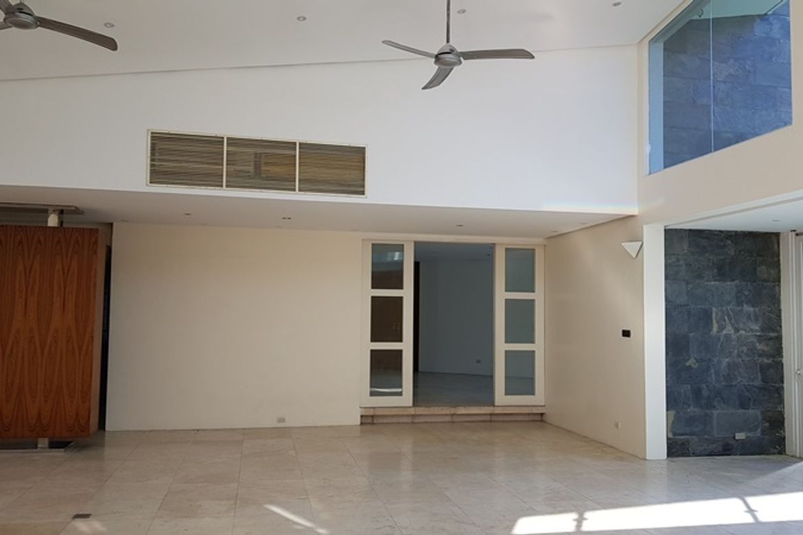4 Bedroom House for Sale in Ugong Norte, Quezon City, Metro Manila – photo 2
