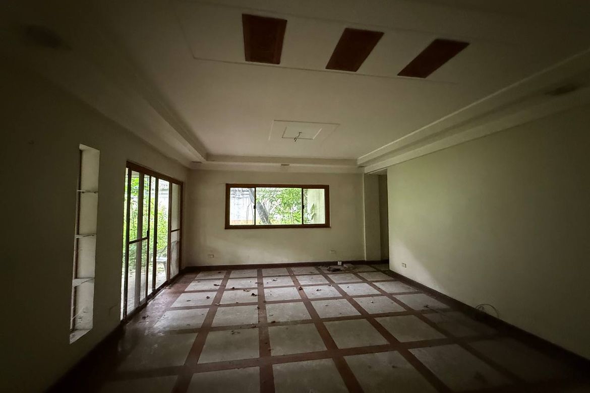 4 Bedroom House for Sale in Ugong, Pasig, Metro Manila