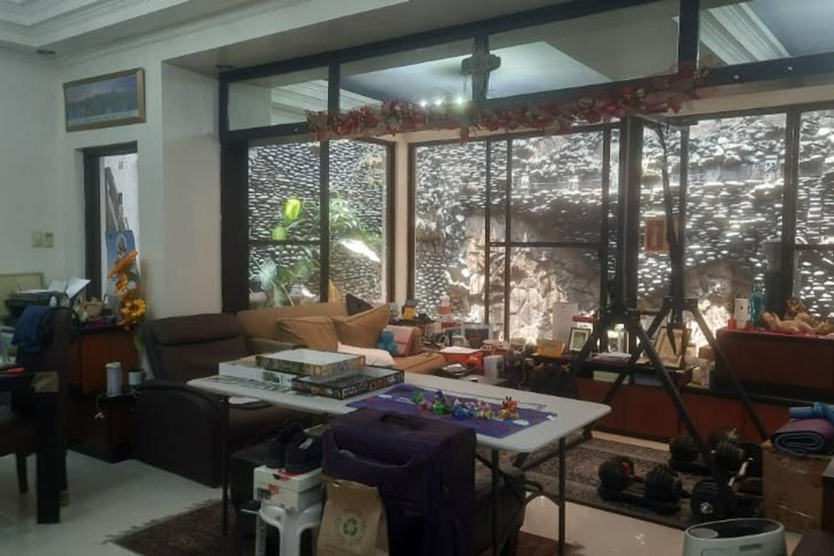 4 Bedroom House for Sale in Ugong, Pasig, Metro Manila