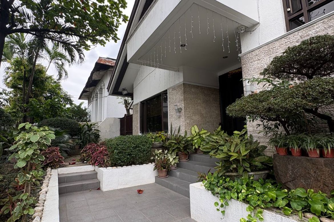 4 Bedroom House for Sale in Ugong, Pasig, Metro Manila
