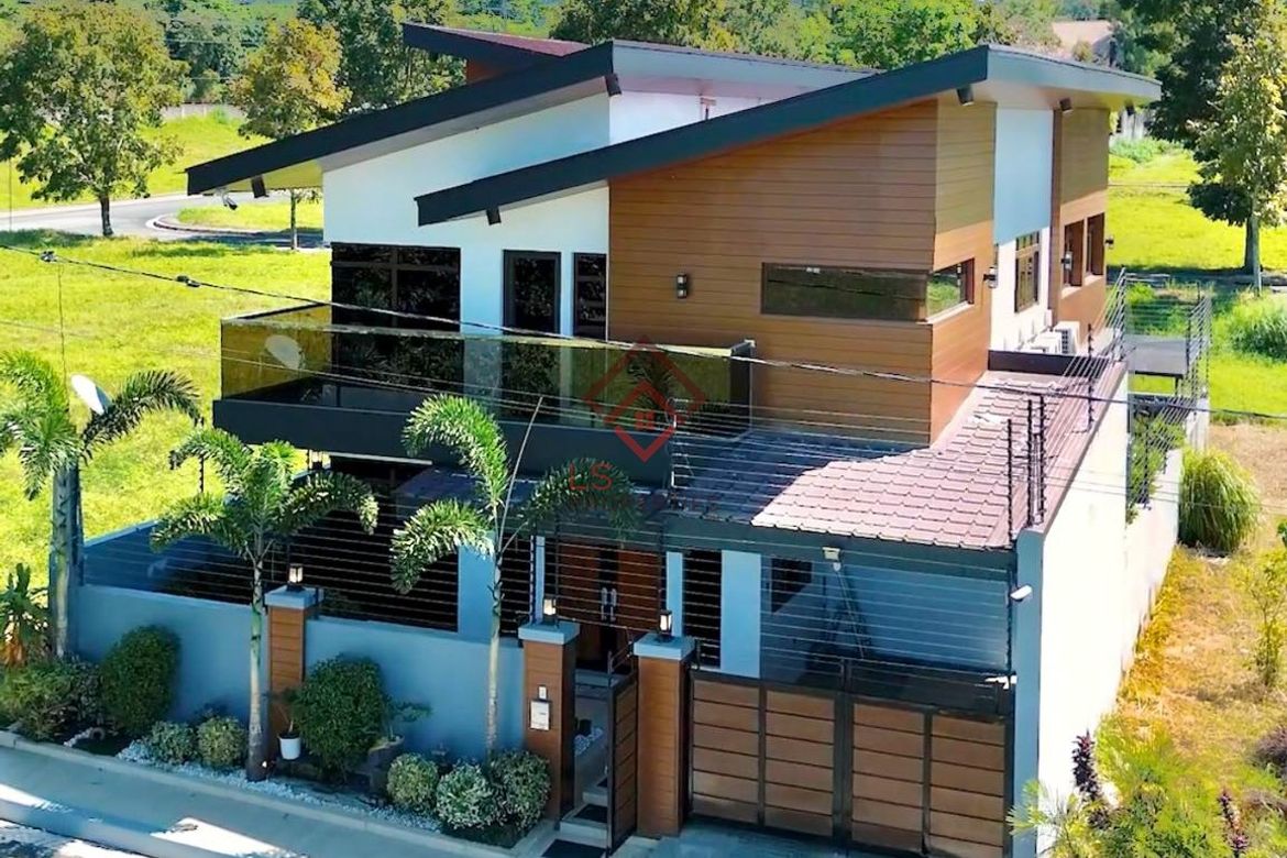 4 Bedroom House for Sale in Upli, Alfonso, Cavite