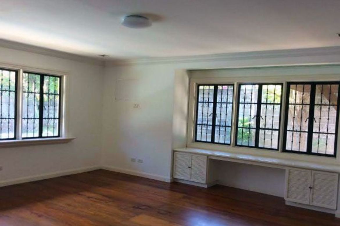 4 Bedroom House for Sale in Urdaneta Village, Bangkal, Makati, Metro Manila near MRT-3 Magallanes – photo 4