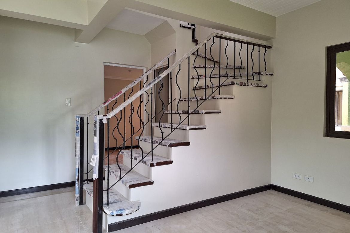 4 Bedroom House for Sale in Valenza, Santo Domingo, Santa Rosa, Laguna – photo 3