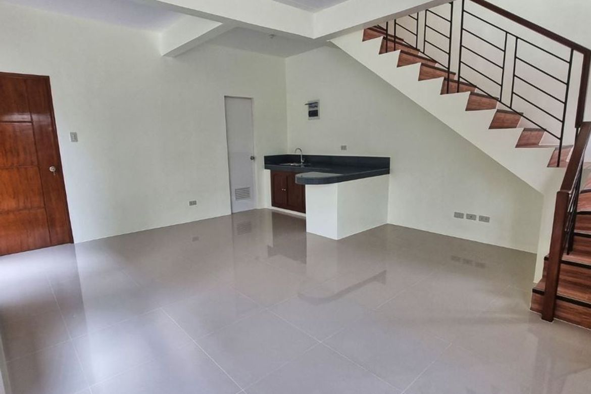 4 Bedroom House for Sale in Viente Reales, Valenzuela, Metro Manila – photo 2