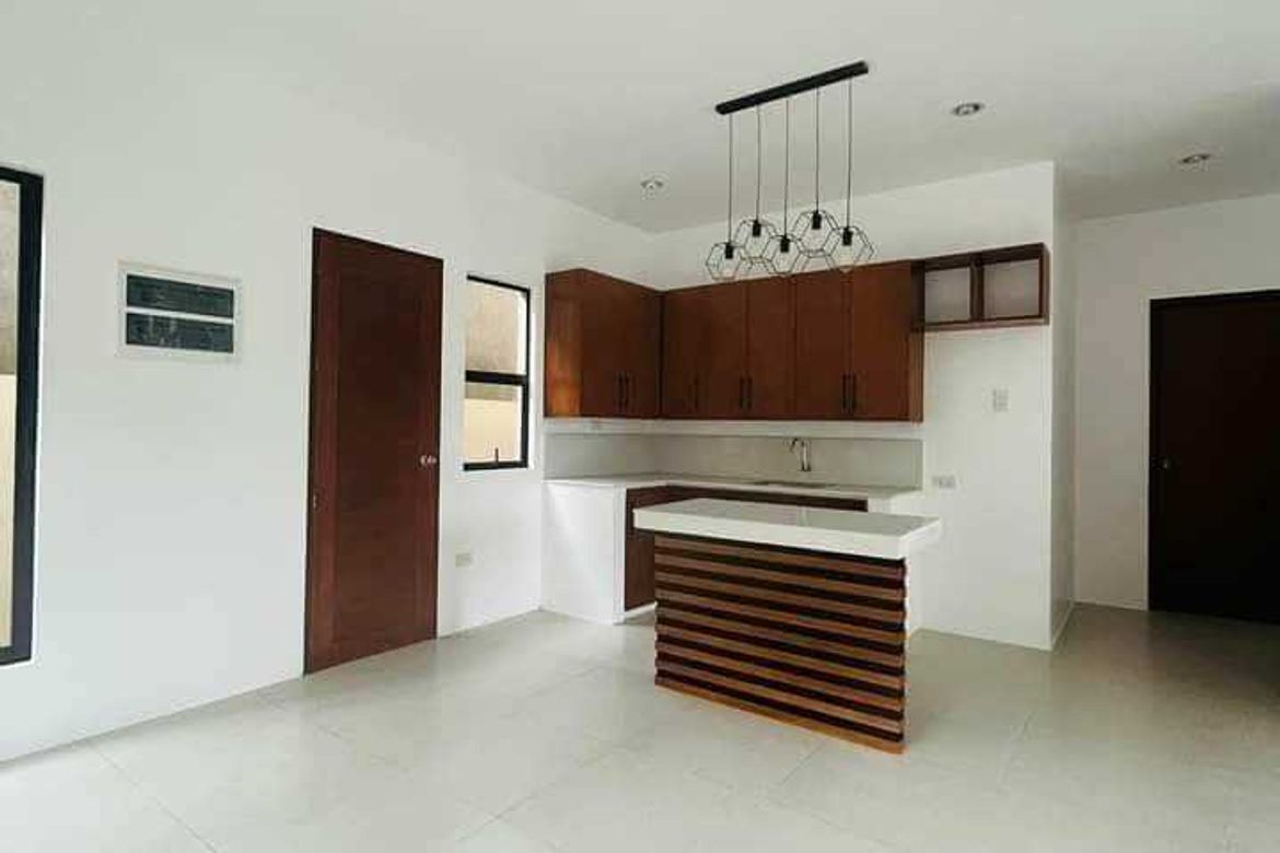 4 Bedroom House for Sale in Villamonte, Bacolod, Negros Occidental – photo 5