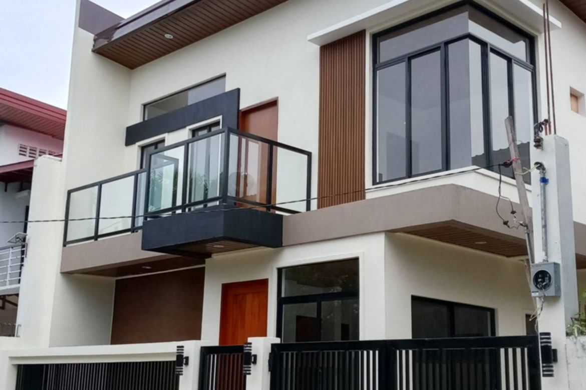 4 Bedroom House for Sale in Villamonte, Bacolod, Negros Occidental