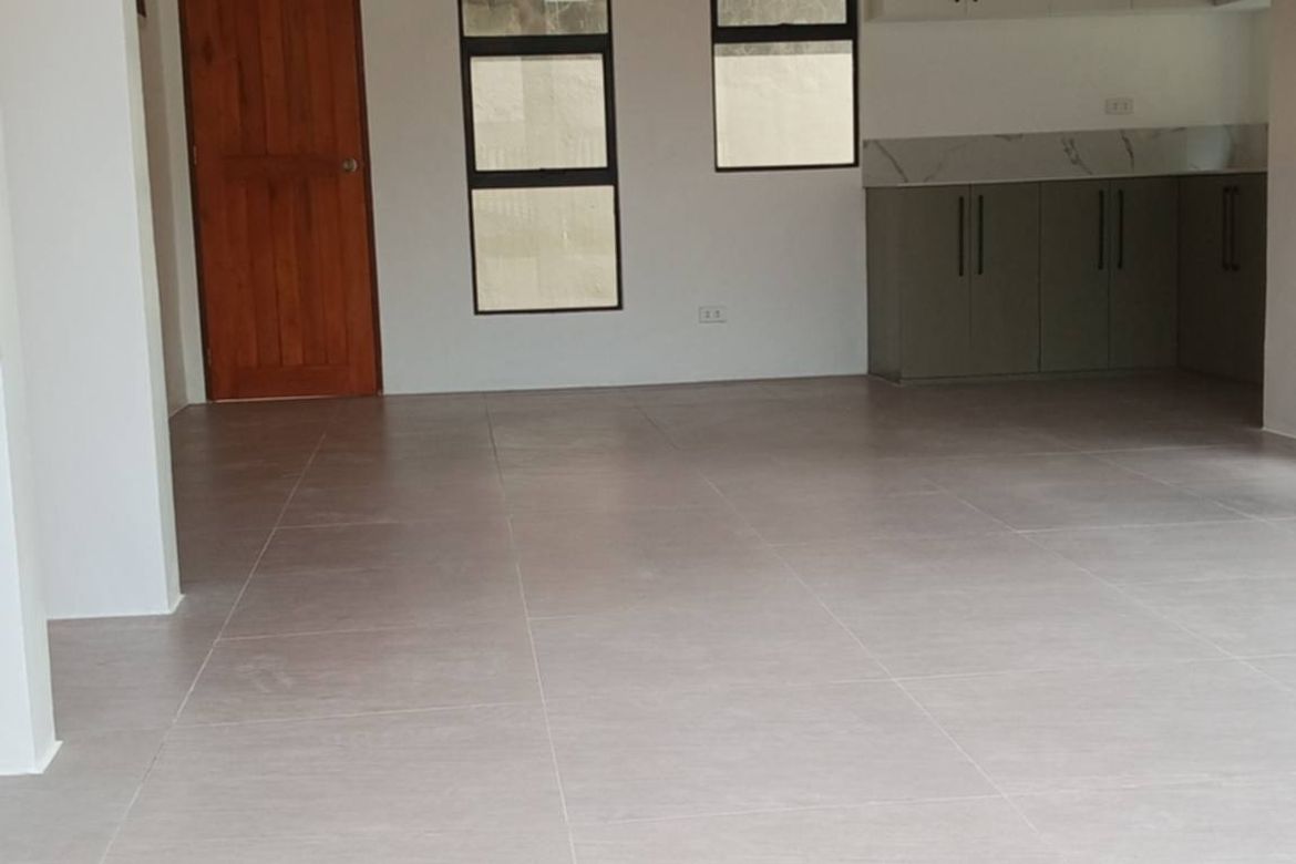 4 Bedroom House for Sale in Villamonte, Bacolod, Negros Occidental – photo 8