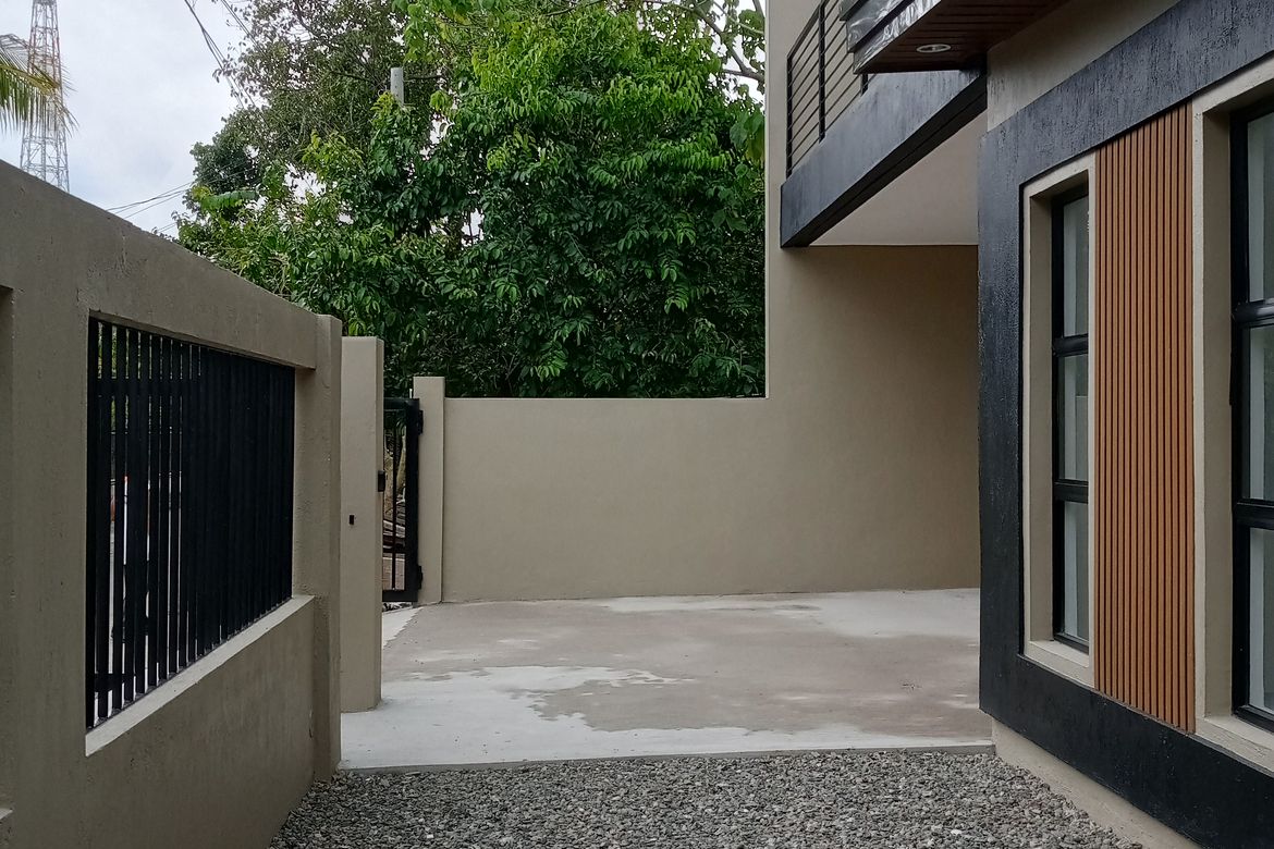 4 Bedroom House for Sale in Villamonte, Bacolod, Negros Occidental – photo 4