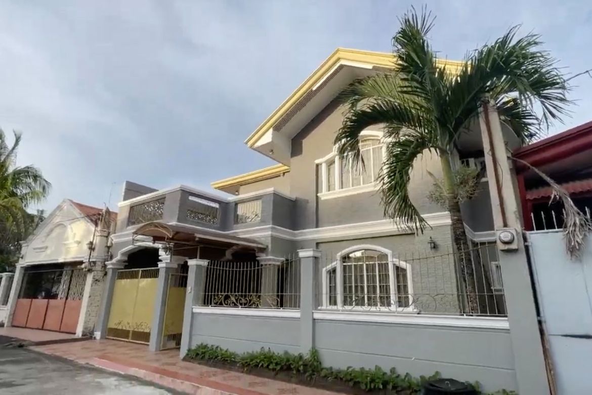 4 Bedroom House for Sale in Villamonte, Bacolod, Negros Occidental