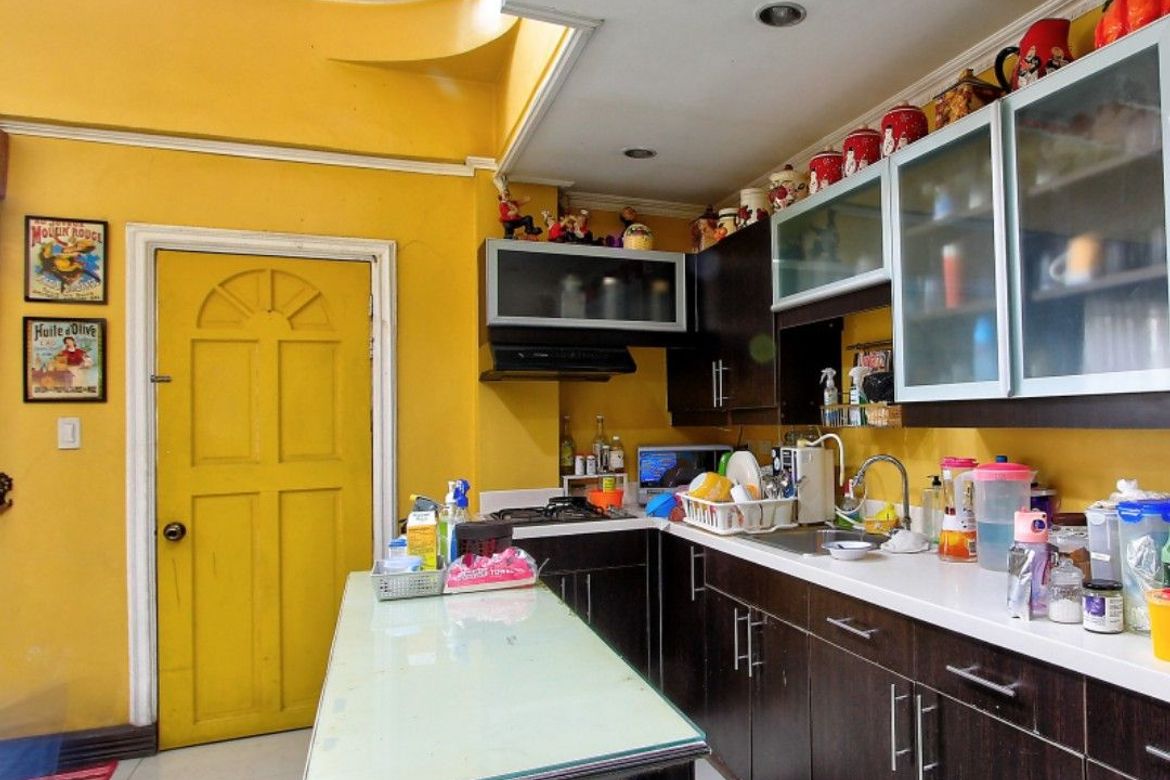 4 Bedroom House for Sale in West Triangle, Quezon City, Metro Manila near MRT-3 Quezon Avenue – photo 2