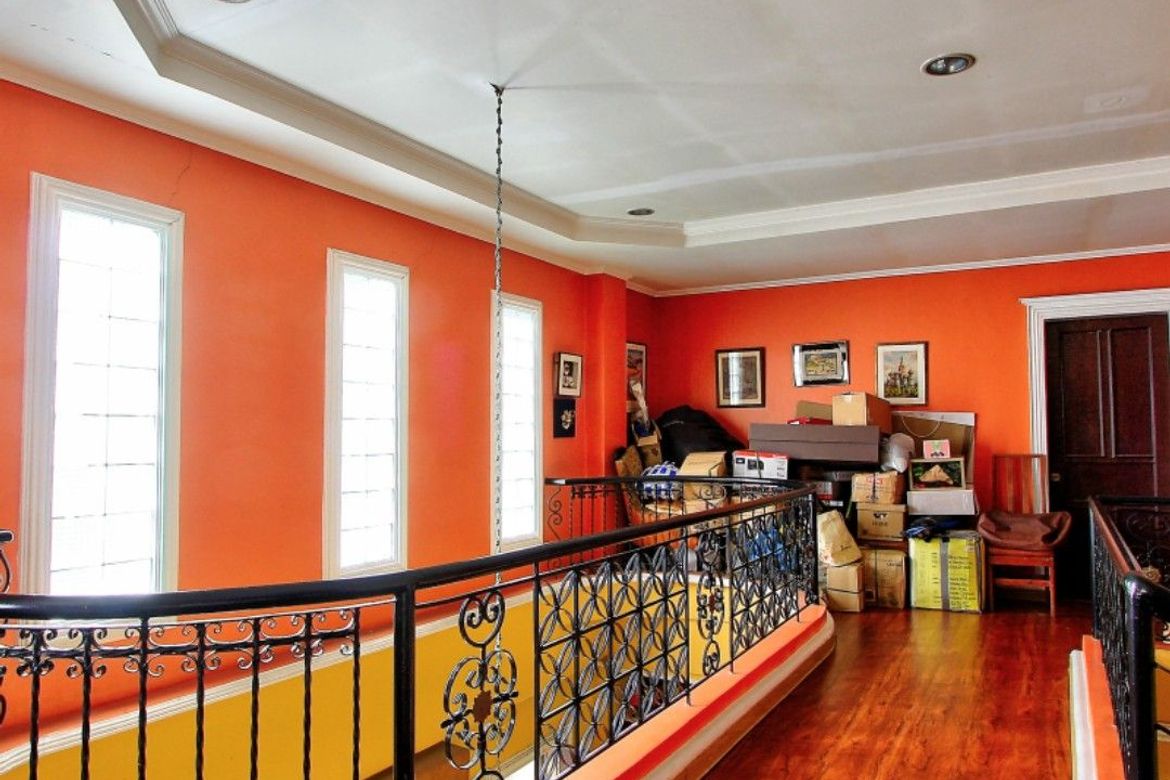 4 Bedroom House for Sale in West Triangle, Quezon City, Metro Manila near MRT-3 Quezon Avenue – photo 4