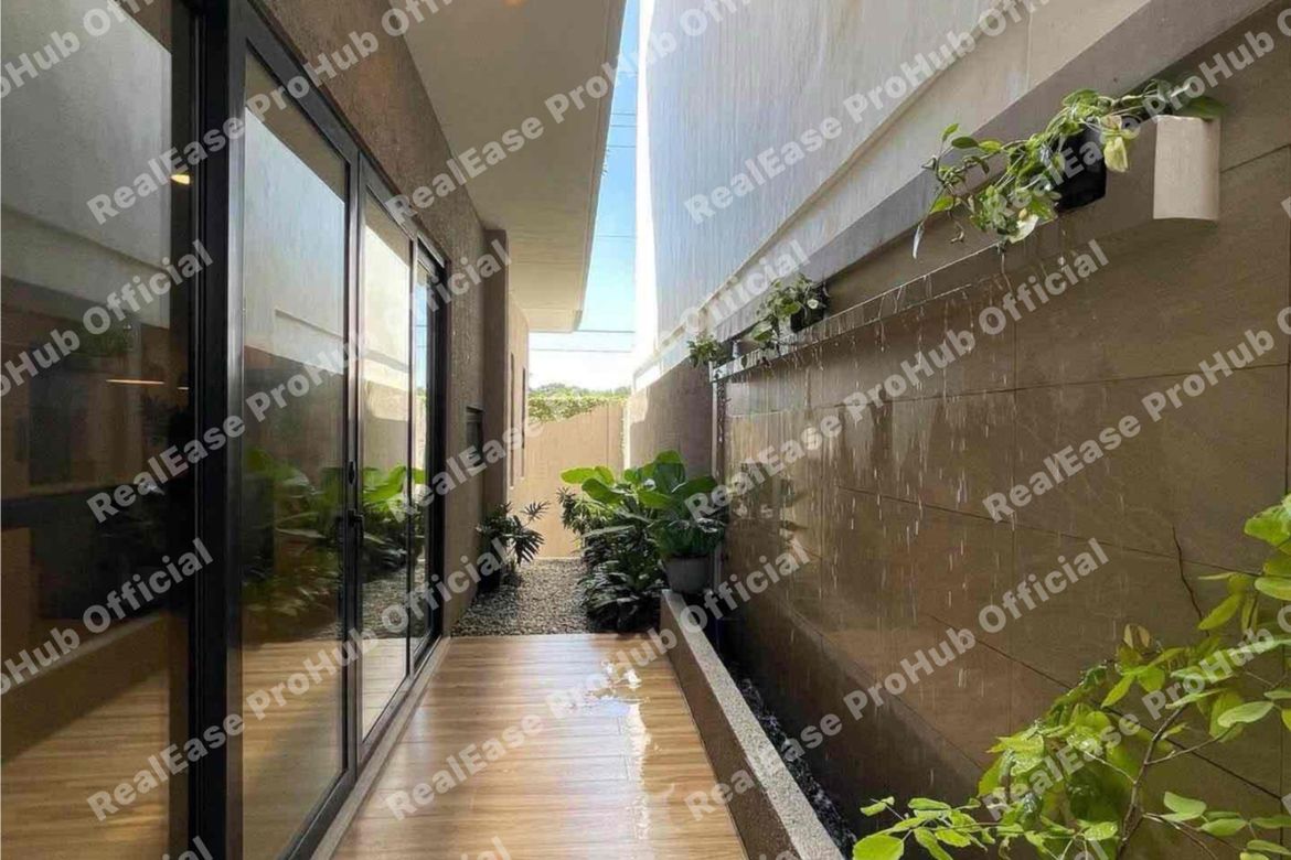 4 Bedroom House for Sale in Western Bicutan, Taguig, Metro Manila – photo 4