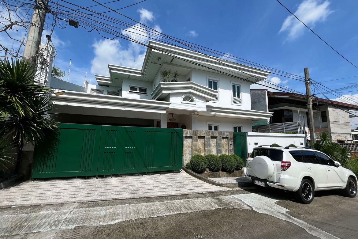 4 Bedroom House for Sale in Western Bicutan, Taguig, Metro Manila