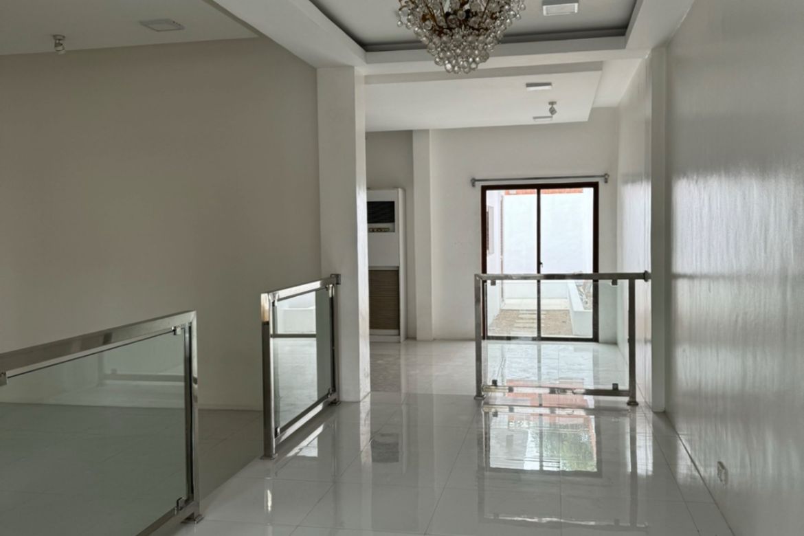 4 Bedroom House for Sale in White Plains, Quezon City, Metro Manila – photo 7