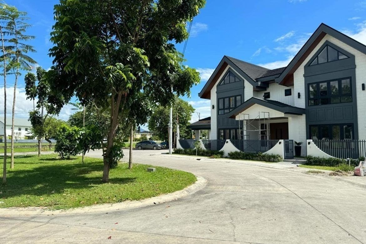 4 Bedroom House for Sale in Woodgrove Park, Sabanilla, Mexico, Pampanga – photo 6