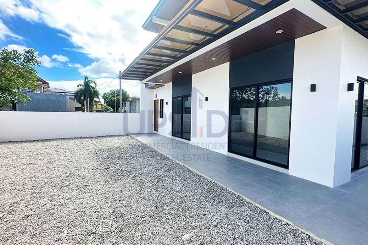 4 Bedroom House for Sale in Zapote, Biñan, Laguna – photo 6