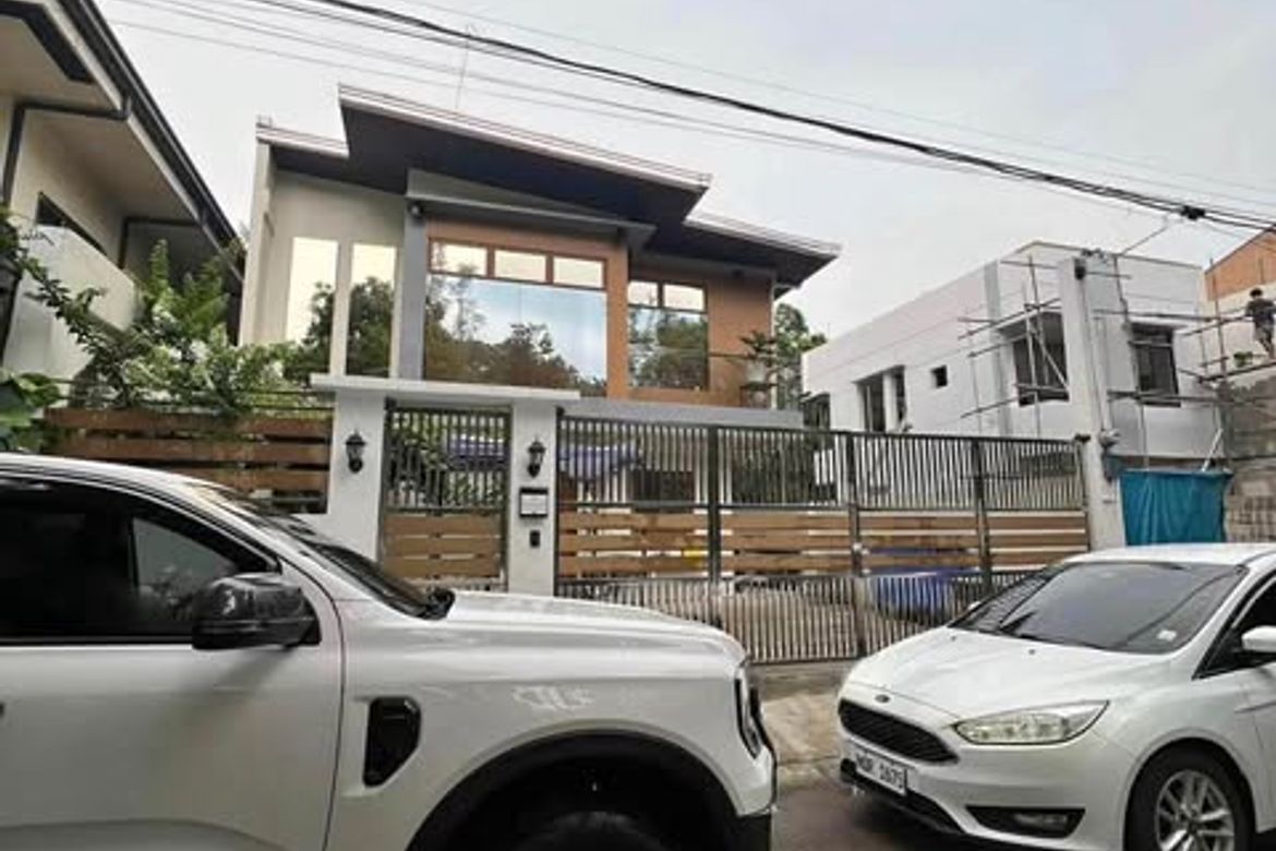 4 Bedroom House for Sale in Zapote, Biñan, Laguna
