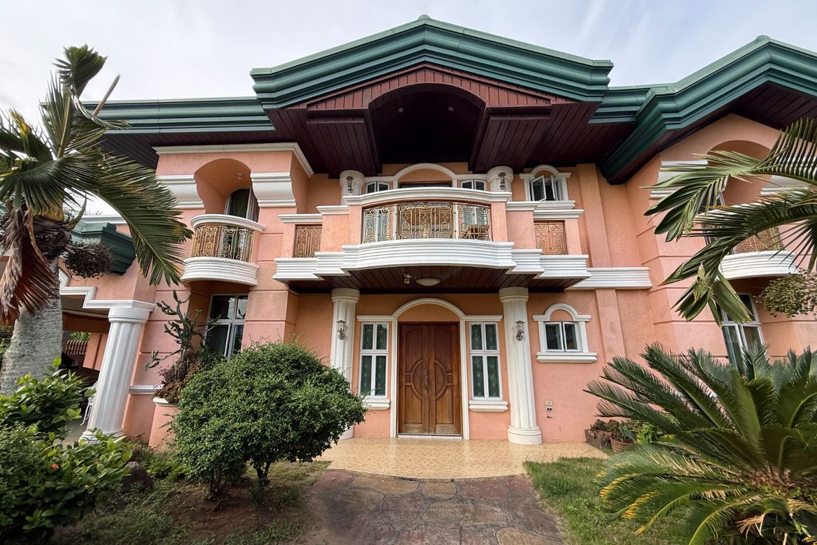 4 Bedroom House for Sale in Zone 12-A, Talisay, Negros Occidental