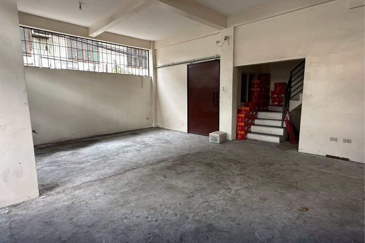 4 Bedroom Shophouse for Sale in Tondo, Manila, Metro Manila near LRT-1 Abad Santos – photo 7