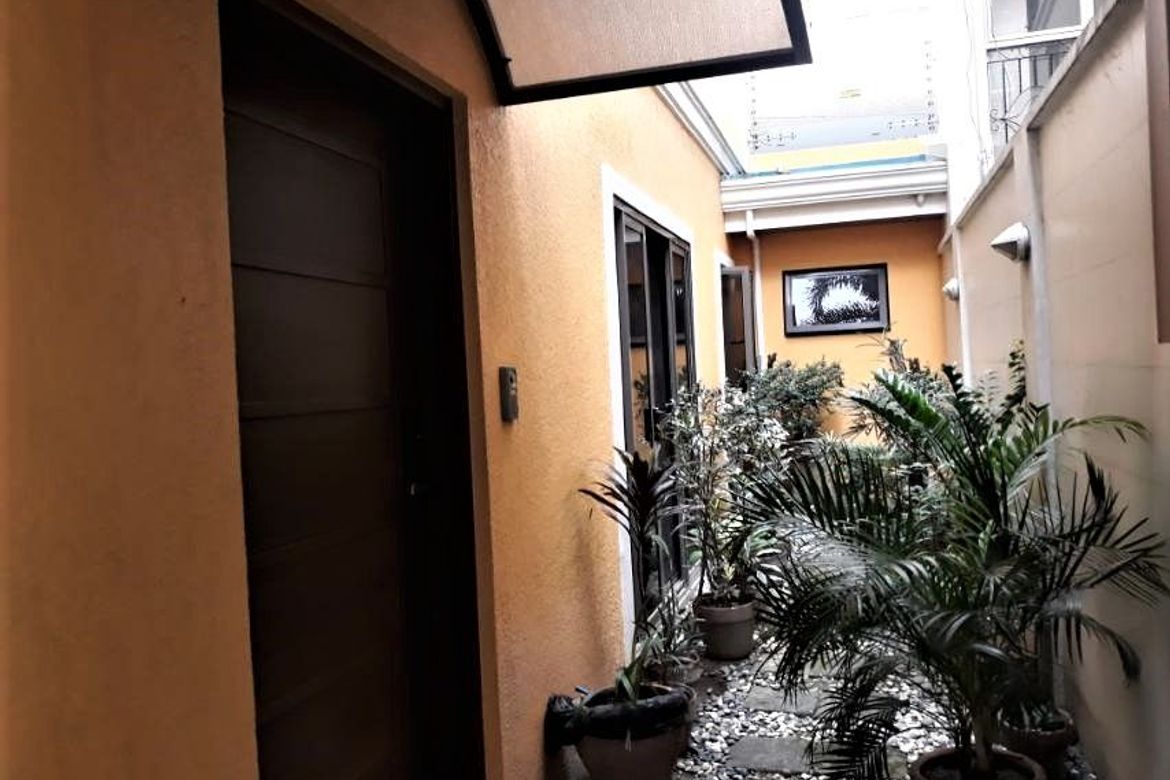 4 Bedroom Townhouse for Sale in Addition Hills, Mandaluyong, Metro Manila – photo 2