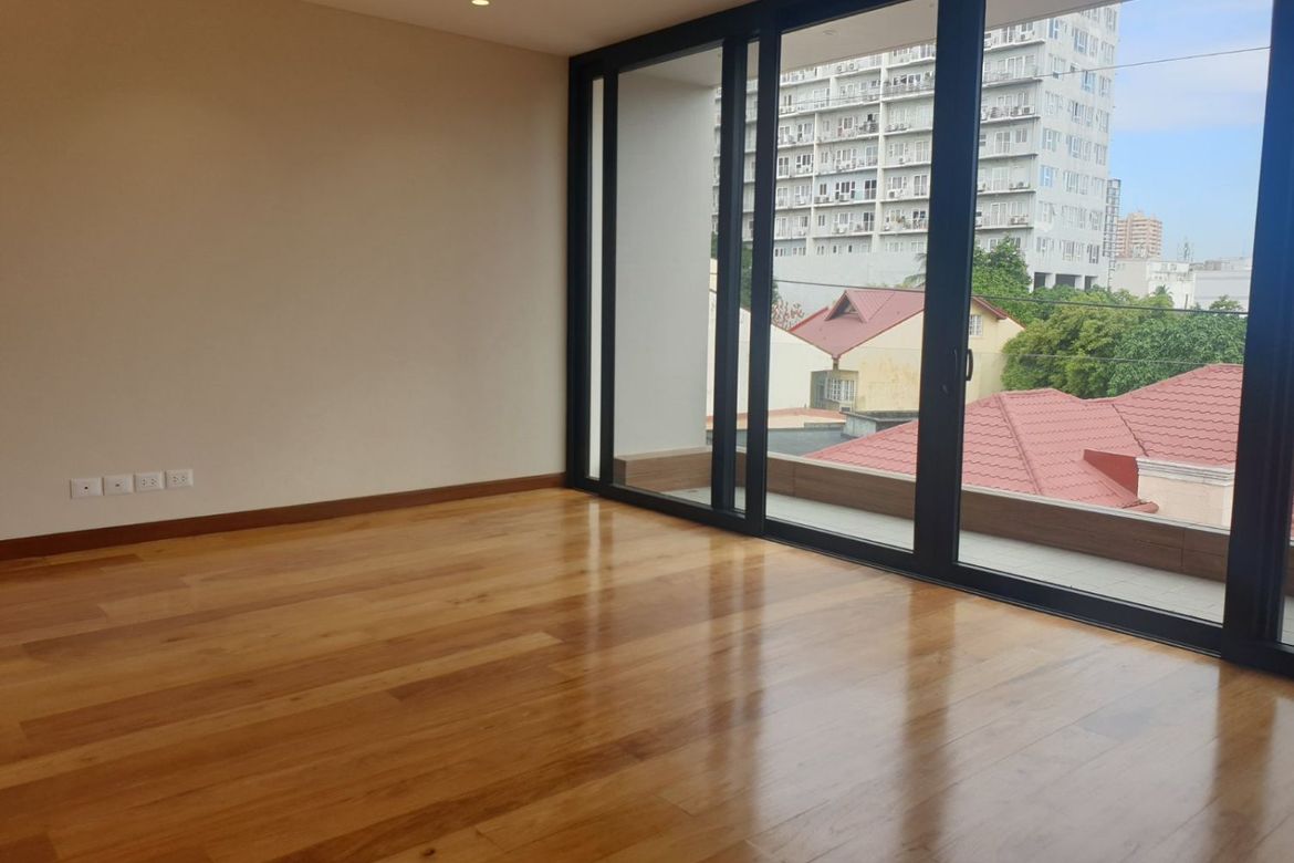 4 Bedroom Townhouse for Sale in Addition Hills, San Juan, Metro Manila