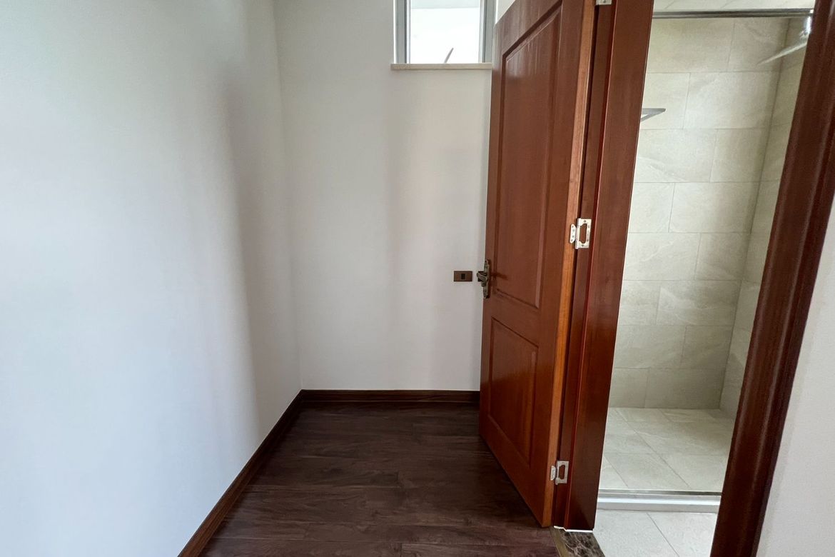 4 Bedroom Townhouse for Sale in Addition Hills, San Juan, Metro Manila – photo 8