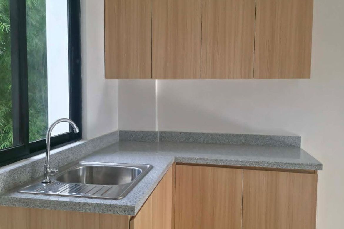4 Bedroom Townhouse for Sale in Alang-Alang, Mandaue, Cebu – photo 4