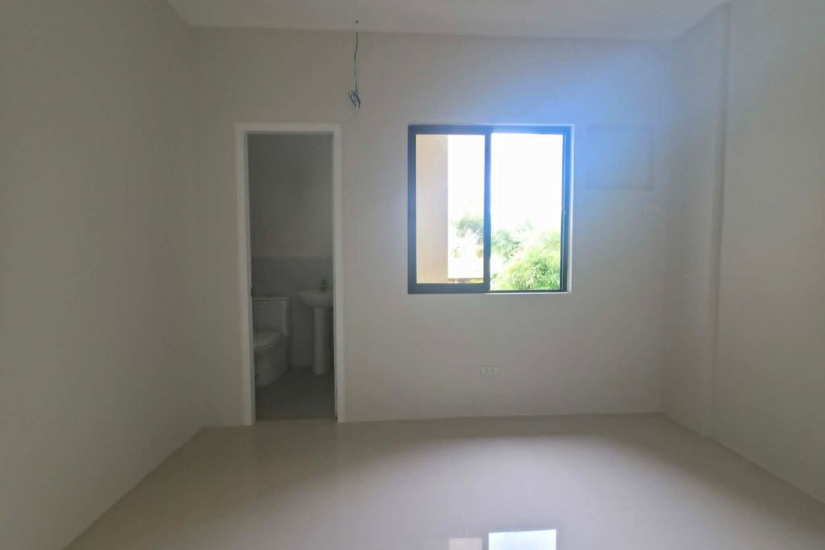4 Bedroom Townhouse for Sale in Alang-Alang, Mandaue, Cebu – photo 6