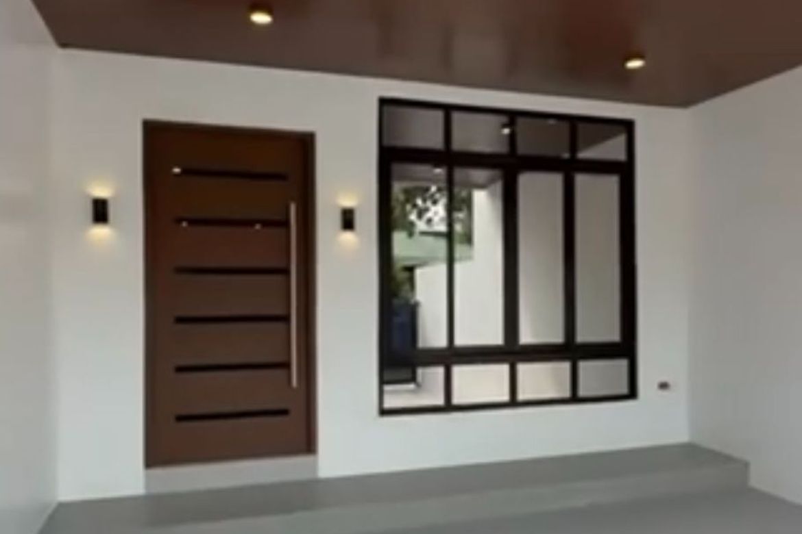 4 Bedroom Townhouse for Sale in Almanza Dos, Las Piñas, Metro Manila – photo 8