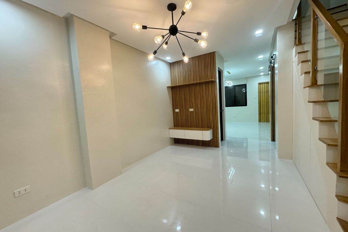 4 Bedroom Townhouse for Sale in Almanza Uno, Las Piñas, Metro Manila – photo 5