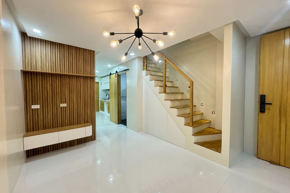 4 Bedroom Townhouse for Sale in Almanza Uno, Las Piñas, Metro Manila – photo 6